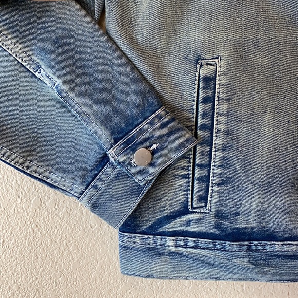 WESC Guilty Pleasures Trucker Unisex Jean Jacket NWT - Picture 7 of 16